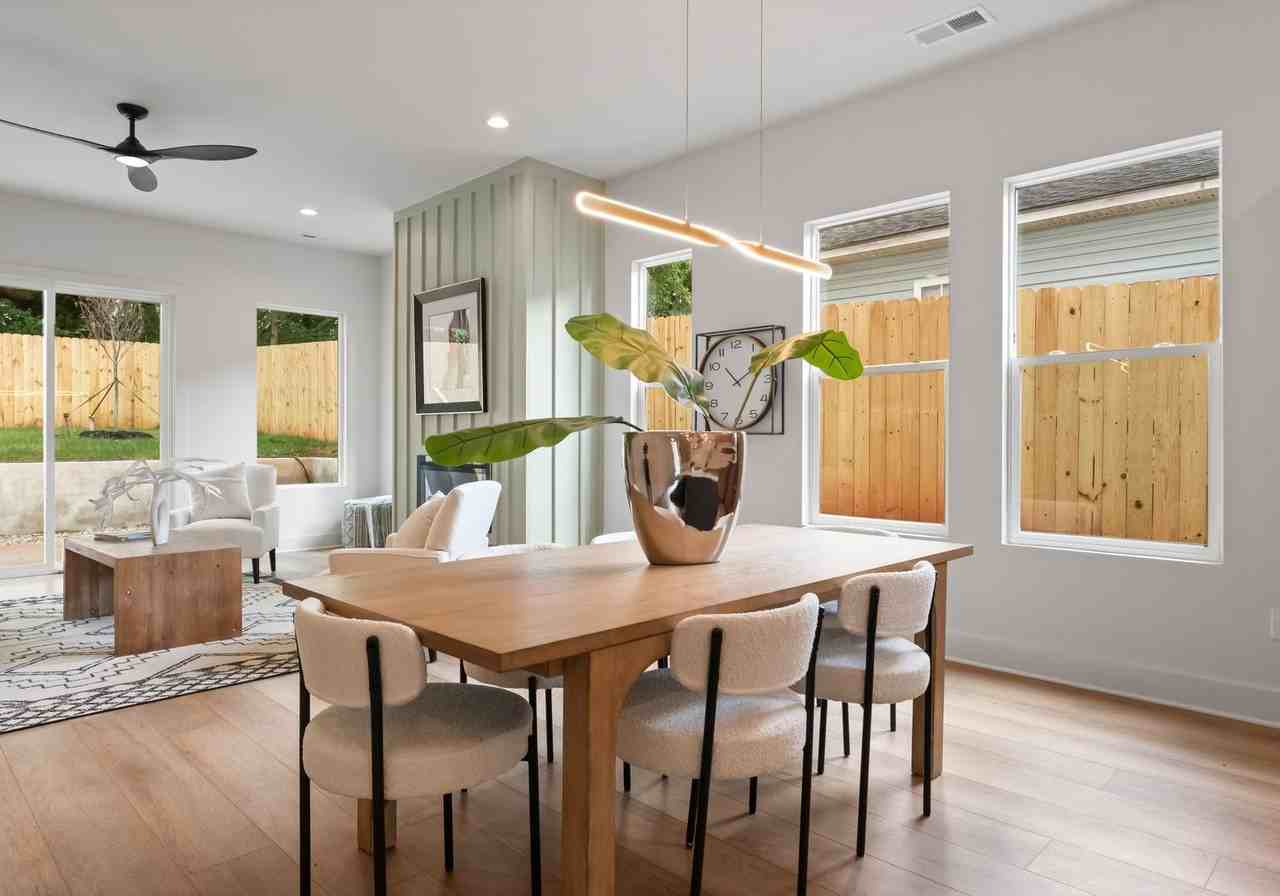 2415 Pruitt St - Photo 6 of 23