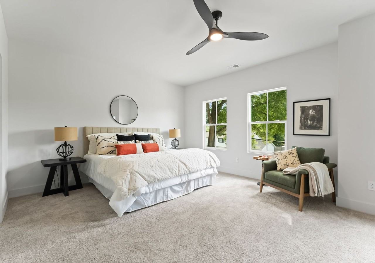 2415 Pruitt St - Photo 7 of 23