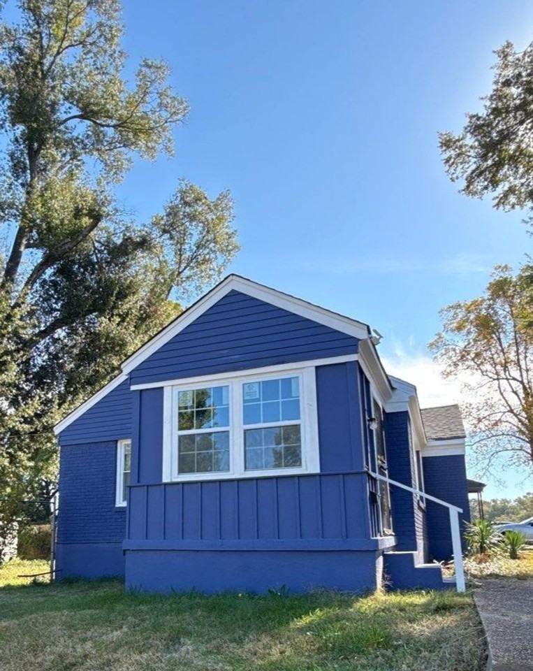 1064 Brower St - Photo 4 of 29