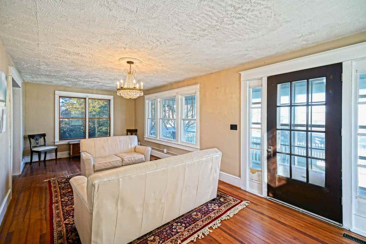 18782 Harbeson Rd - Photo 2 of 6