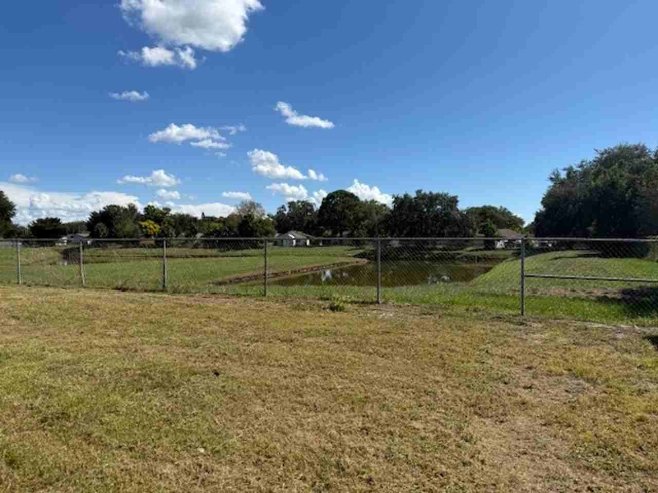 1510 Massa St - Photo 3 of 31