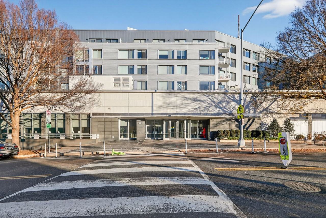 4101 Albemarle St Nw - Photo 2 of 32