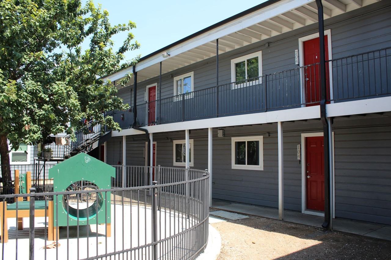 The Highlander - Photo 6 of 27