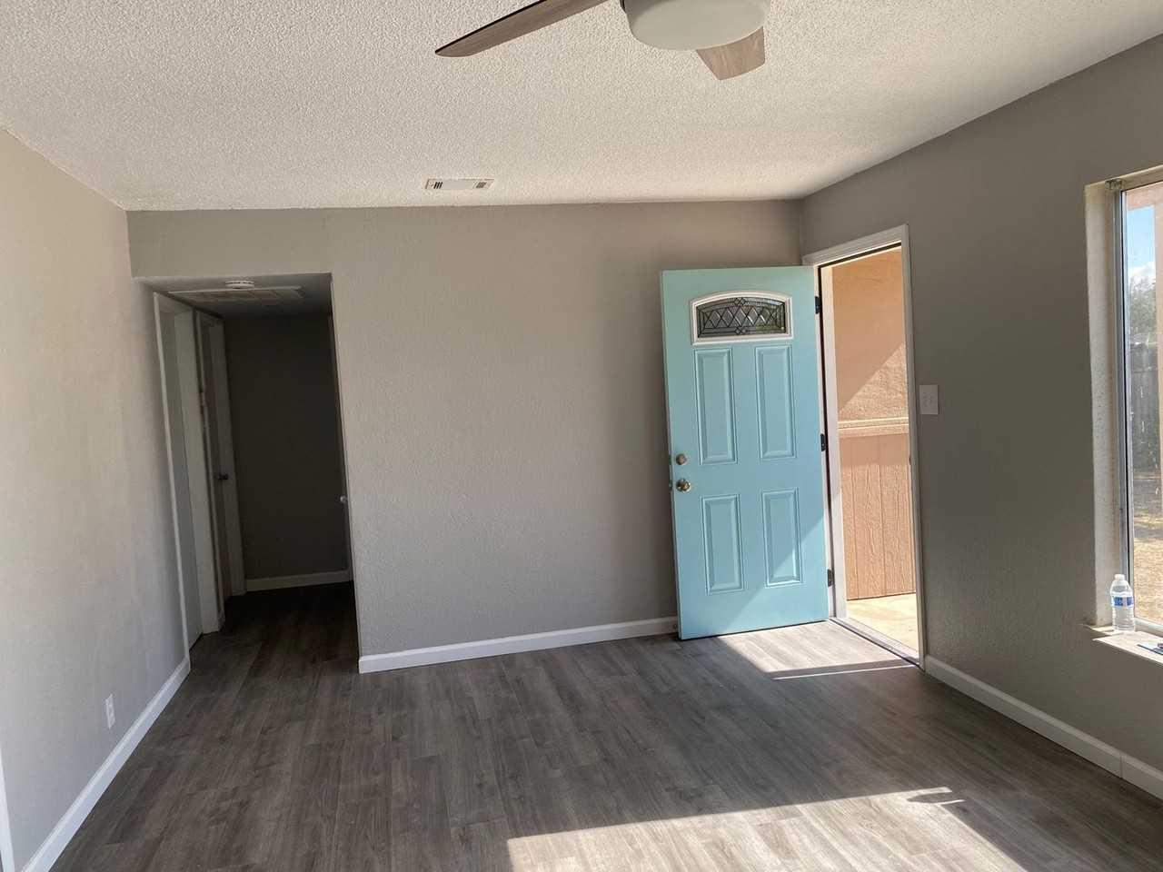 709 South Vista Street - Photo 2 of 16