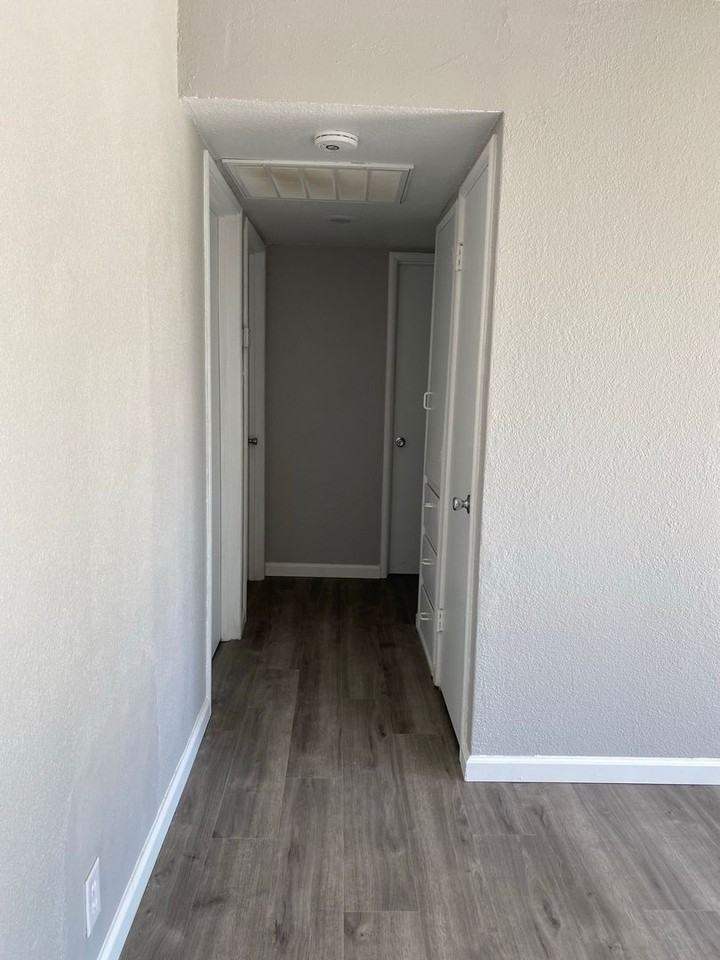 709 South Vista Street - Photo 4 of 16