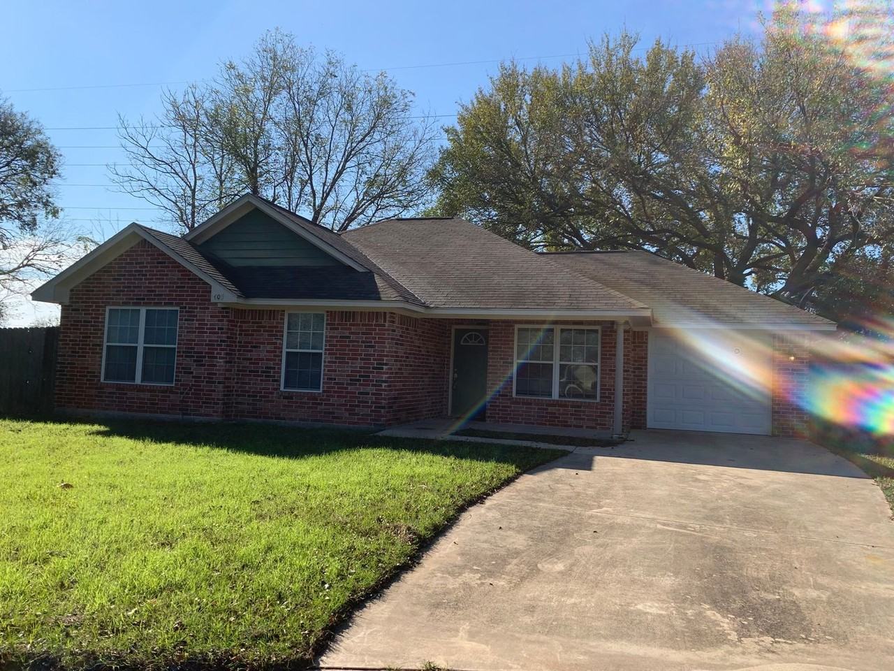 405 Mahon Hollow Drive