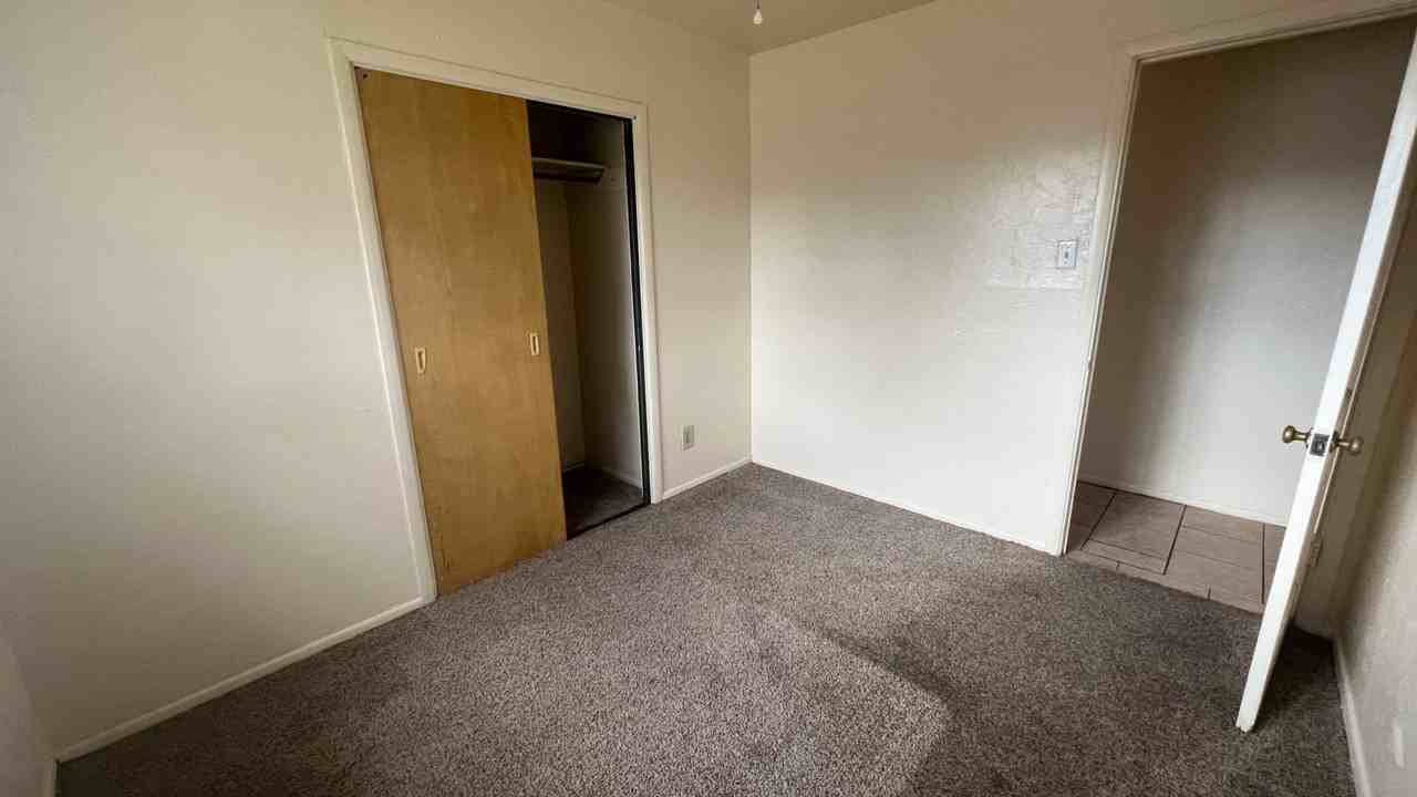 2017 Princess Jeanne Dr - Photo 4 of 15