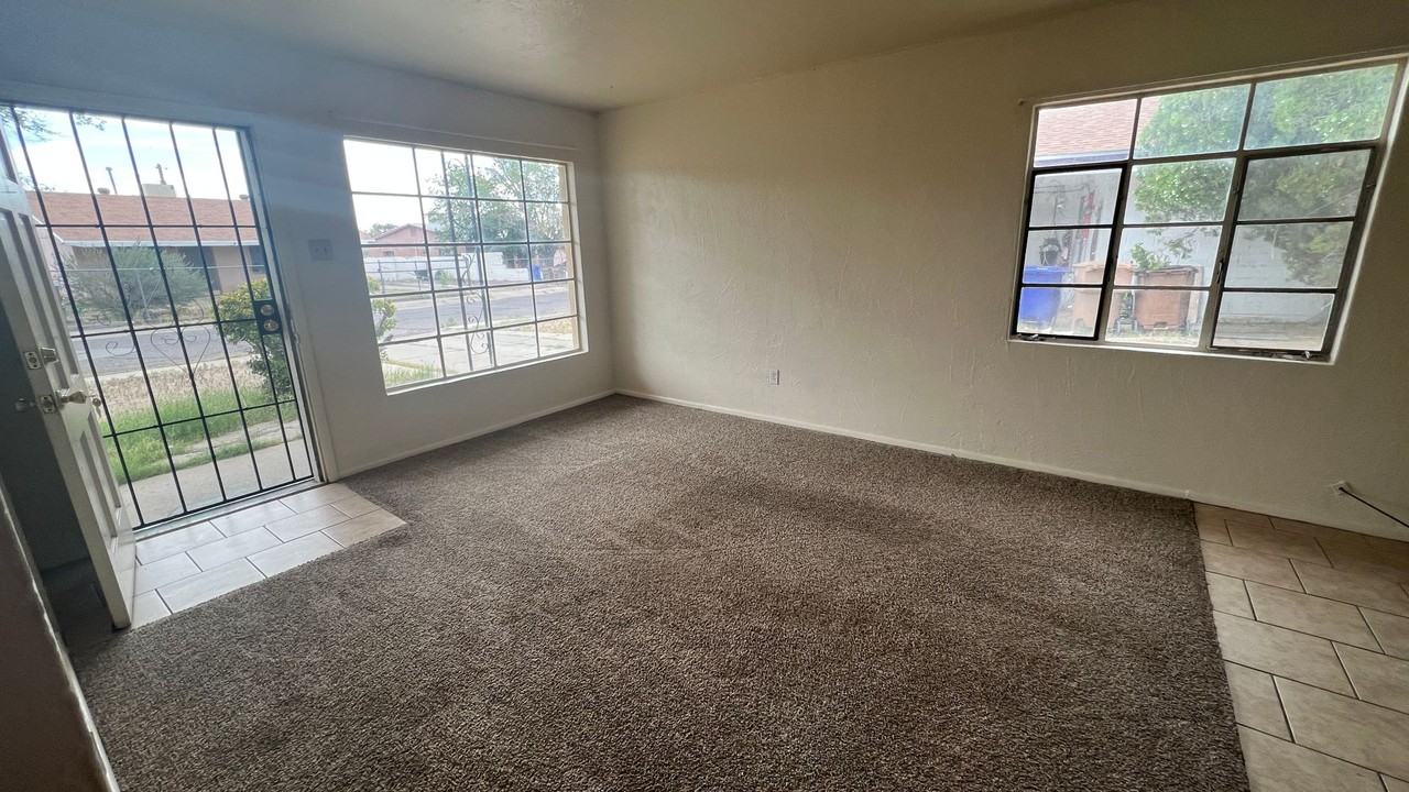 2017 Princess Jeanne Dr - Photo 3 of 15