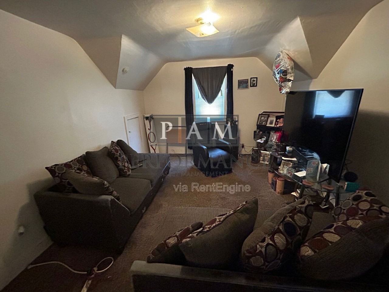 823 Yout St - Photo 4 of 14