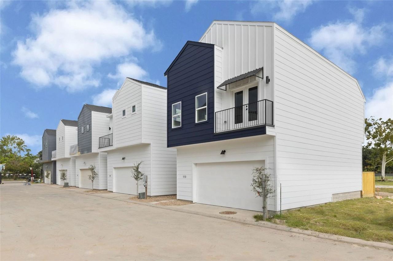 105 Tolima Dove St - Photo 2 of 29