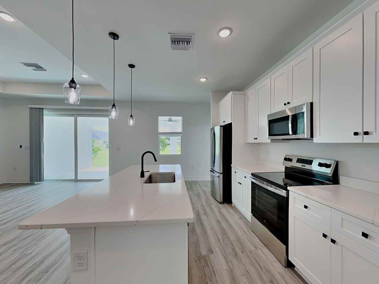 377 Biltmore Street - Photo 4 of 19