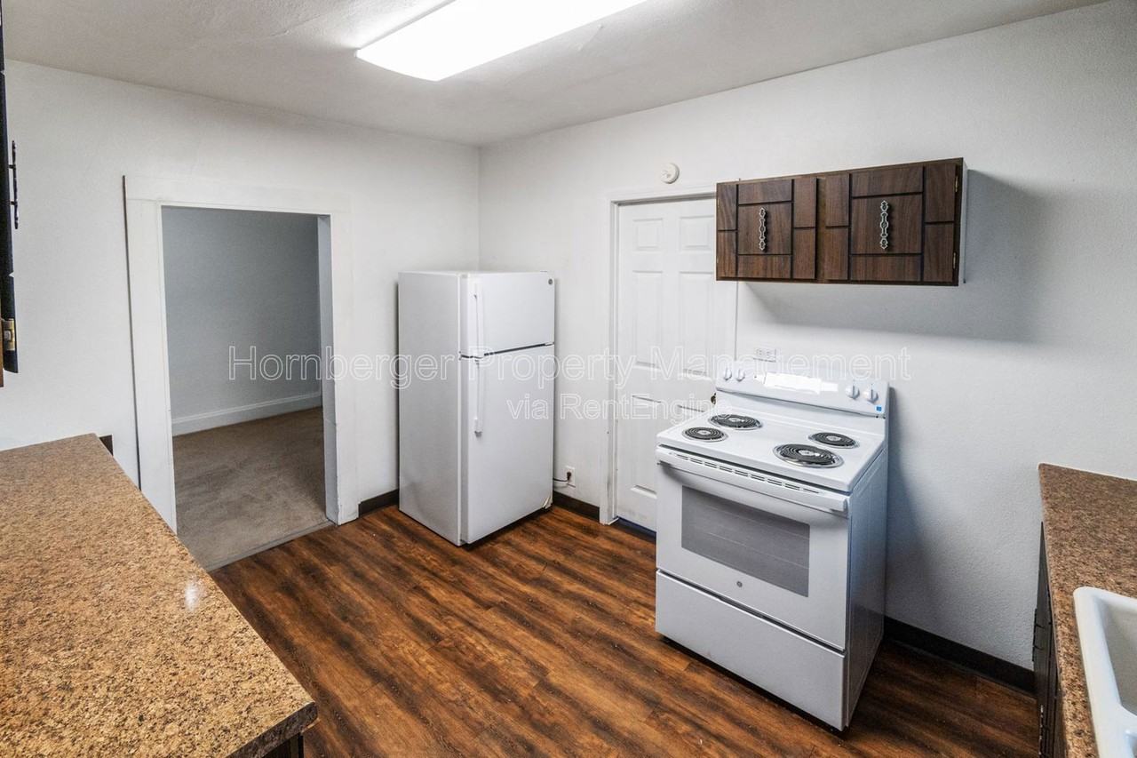 2911 East Rowan Avenue - Photo 5 of 22