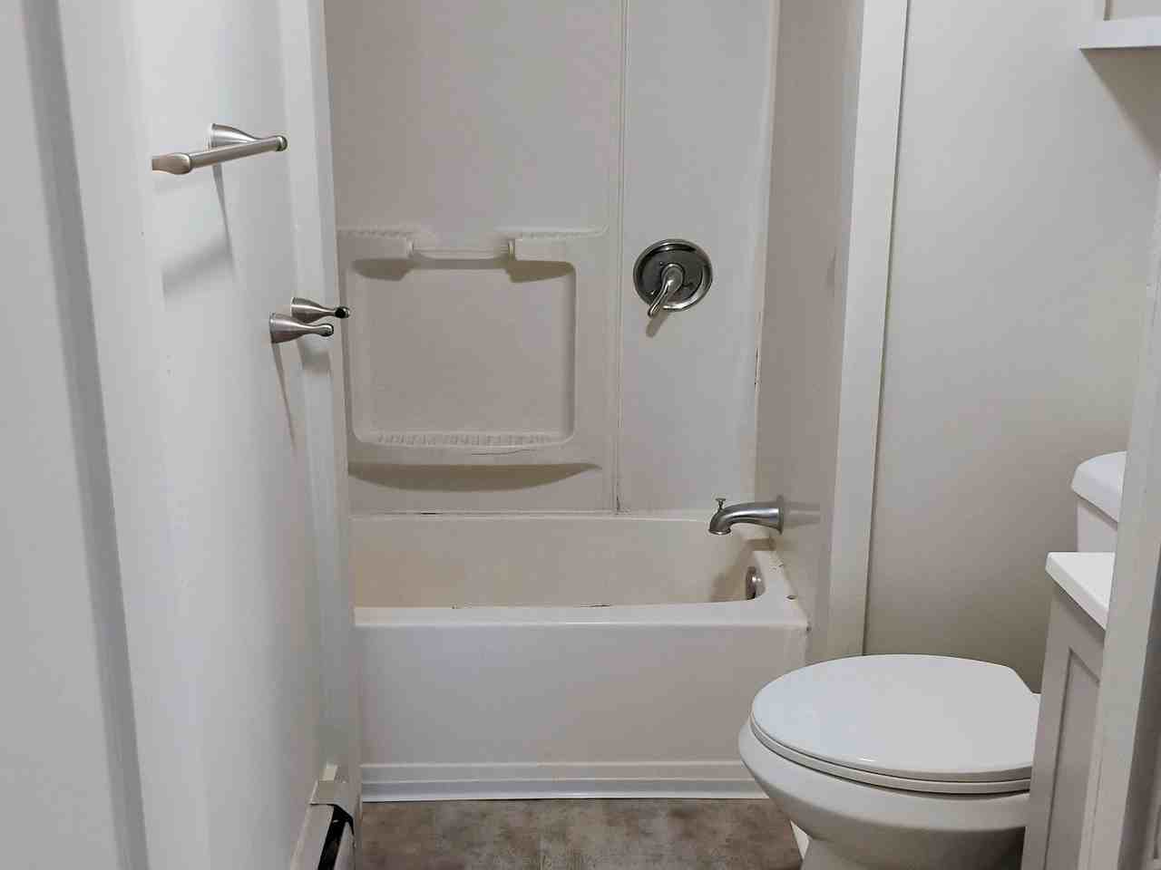 86 N State St #A - Photo 7 of 18