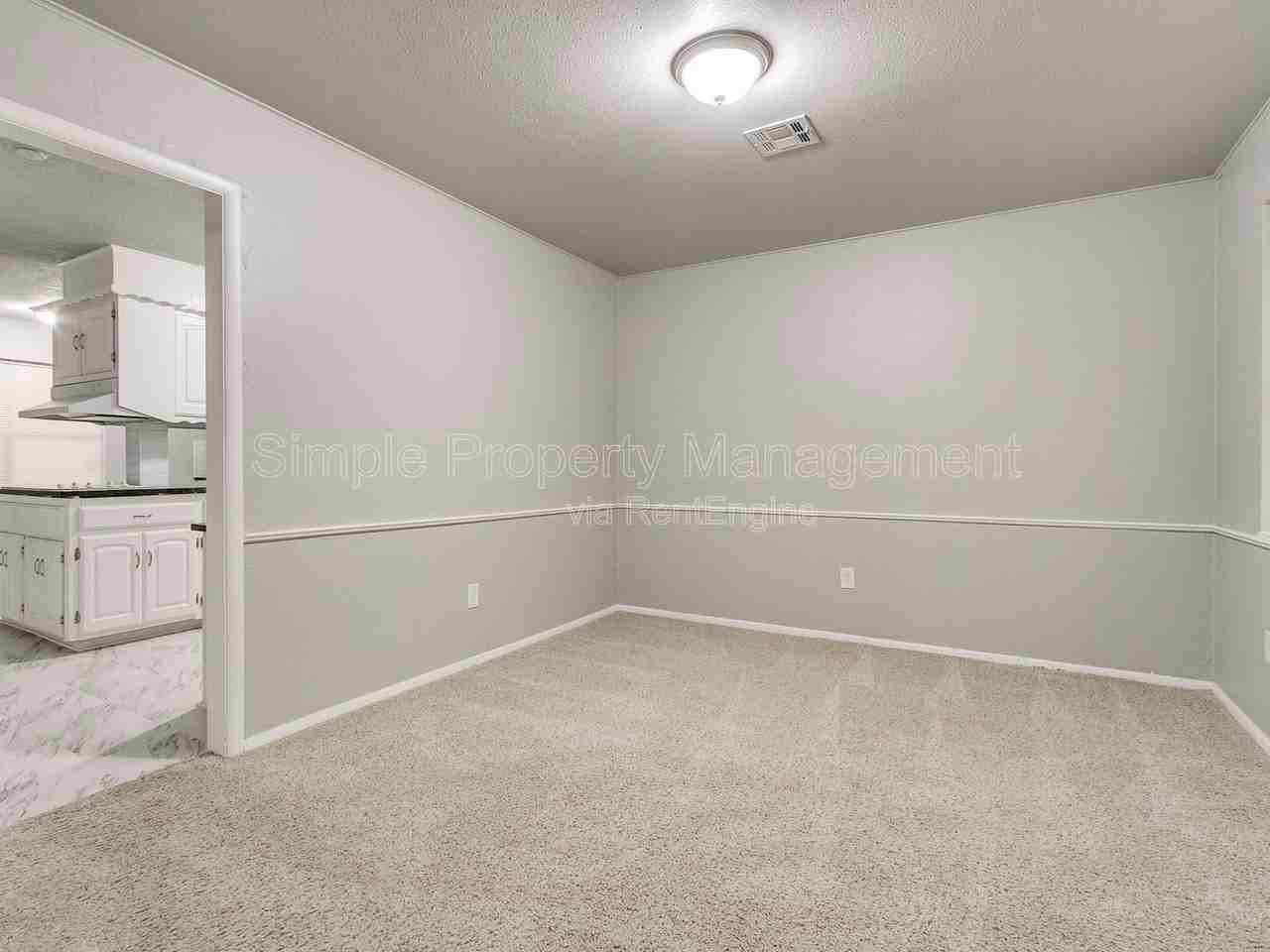 6109 Kingston Rd - Photo 5 of 29