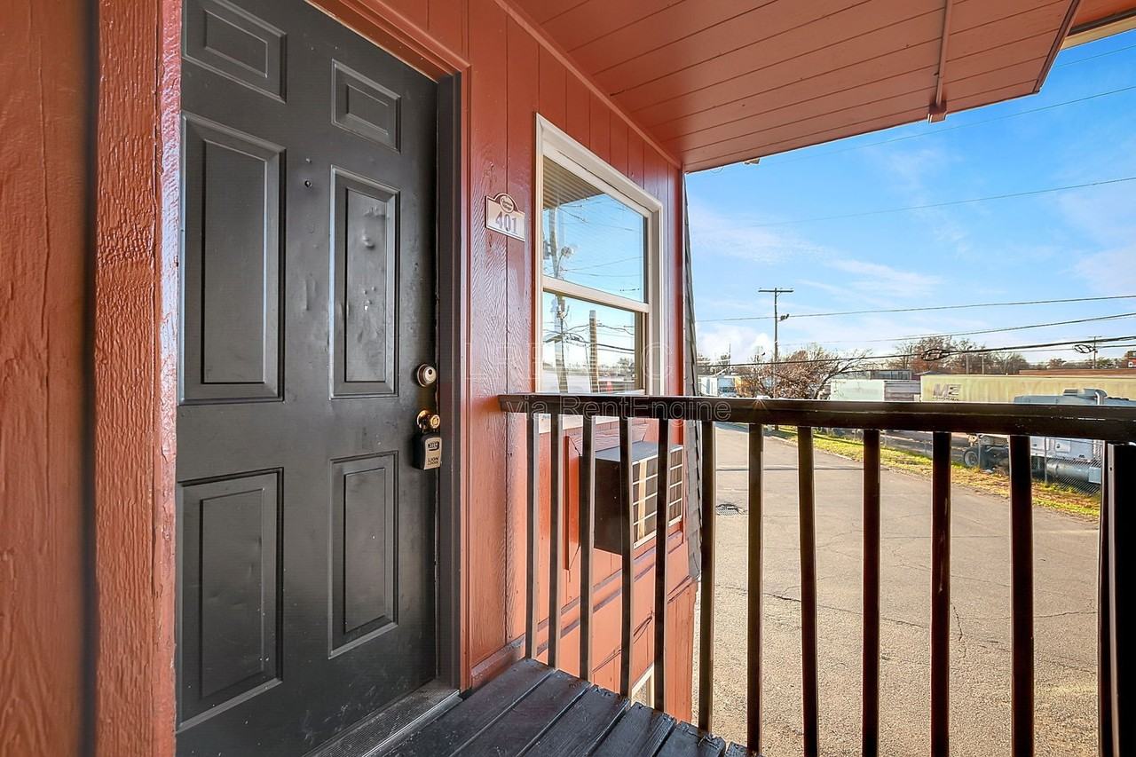 421 Poplar Level Court #401 - Photo 2 of 14