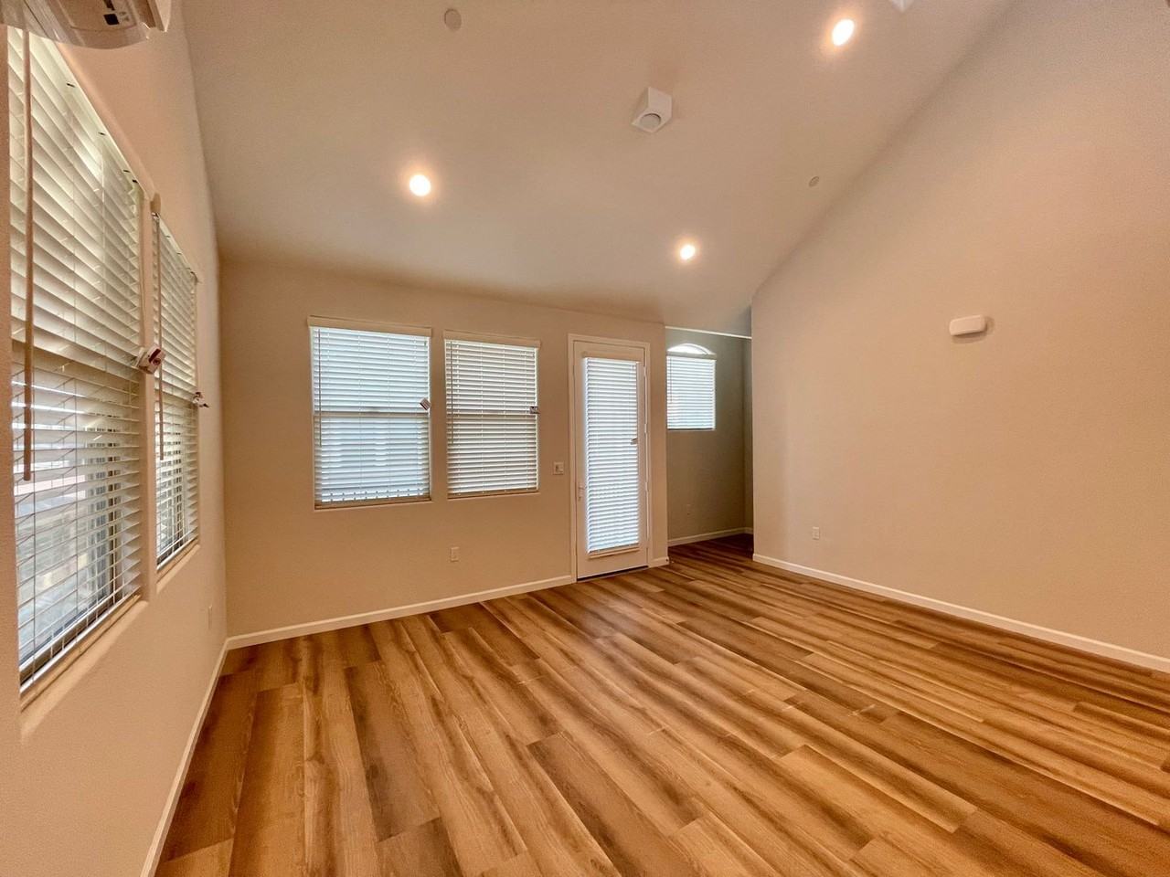 2600 1st Street #H - Photo 6 of 20