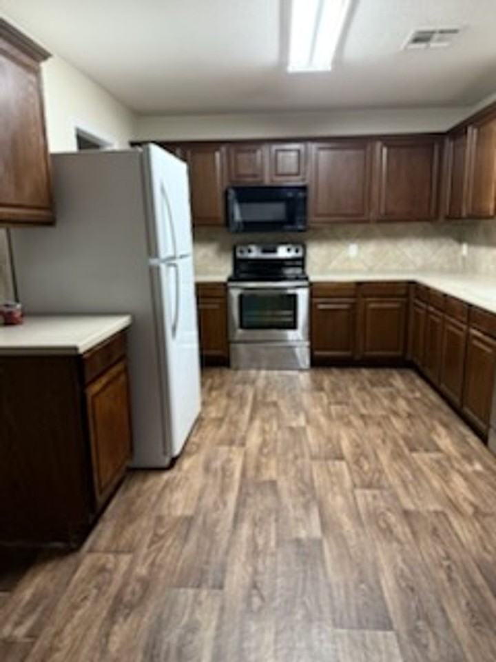 2201 Riley Drive - Photo 2 of 11