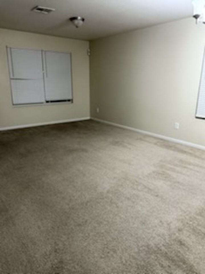 2201 Riley Drive - Photo 5 of 11