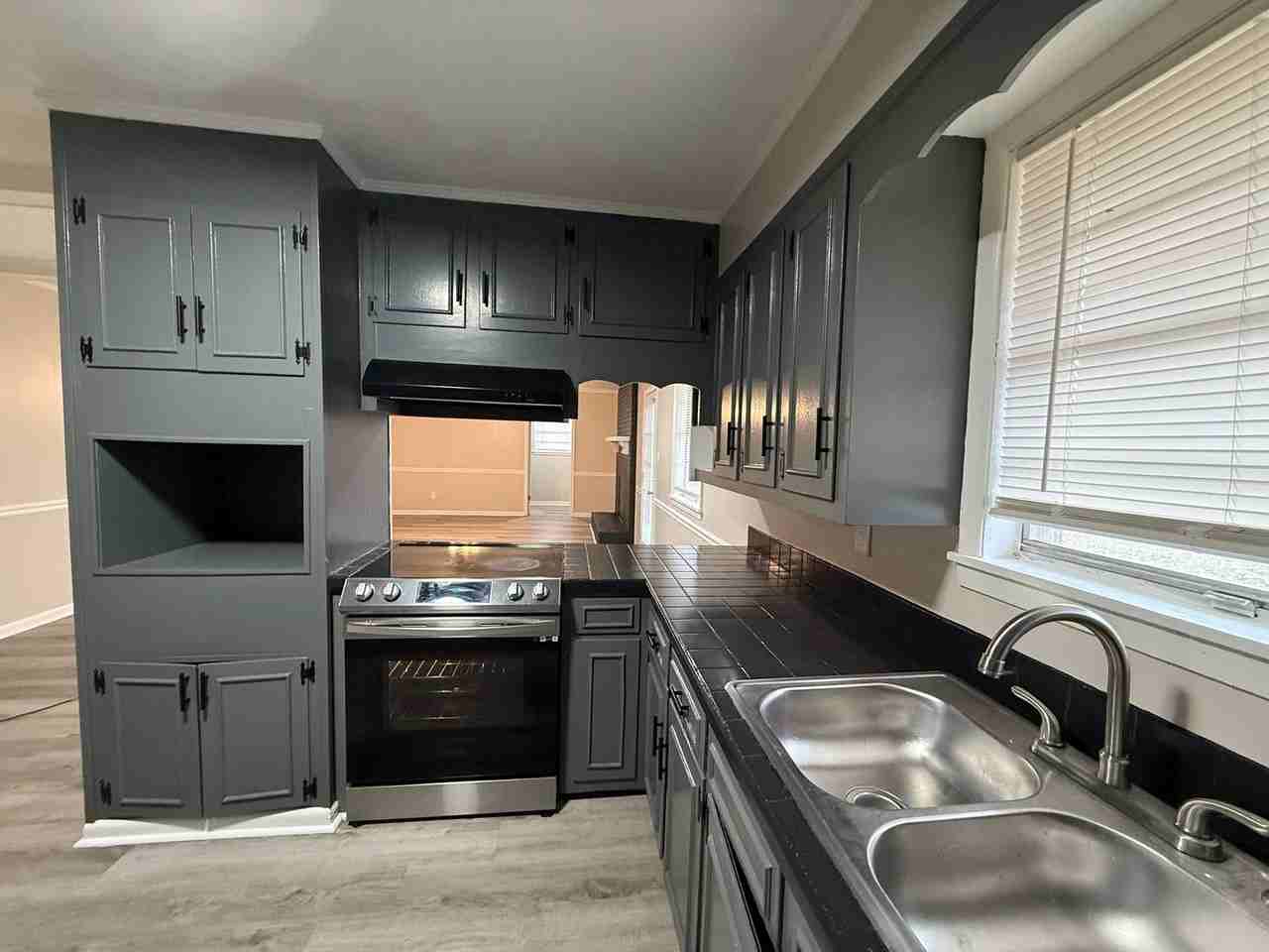 451 South Thomas Street - Photo 6 of 20