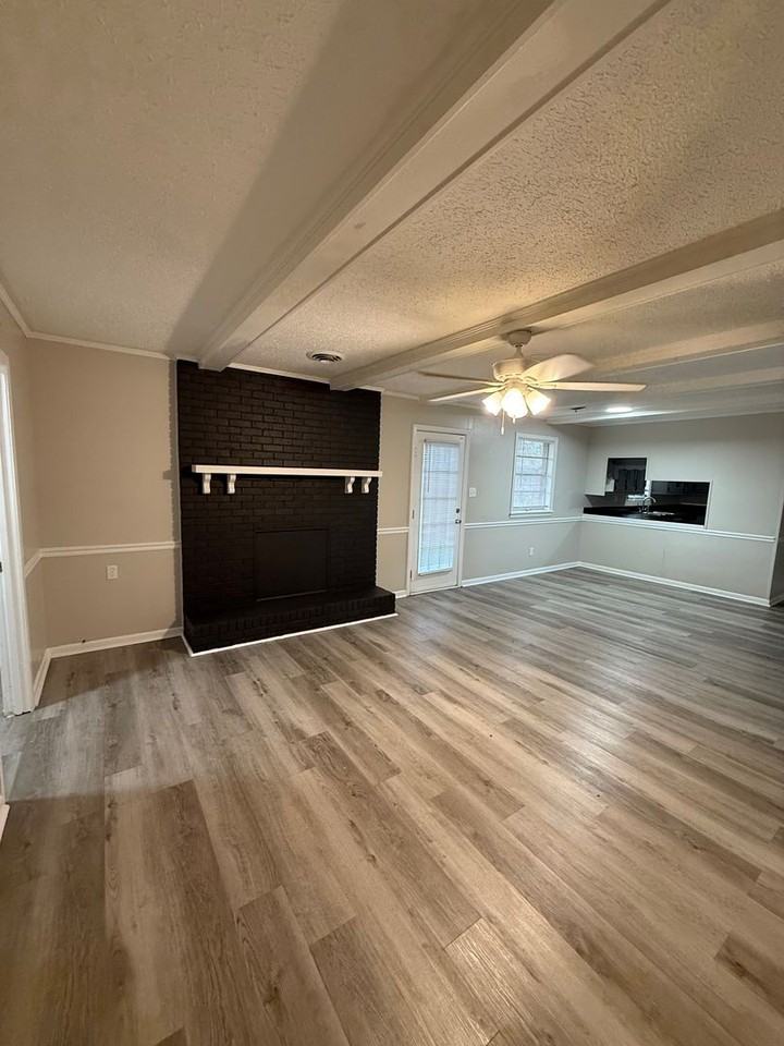 451 South Thomas Street - Photo 7 of 20