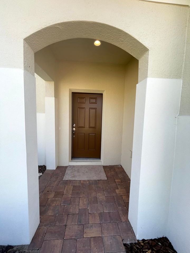 846 Marcel Loop - Photo 2 of 32