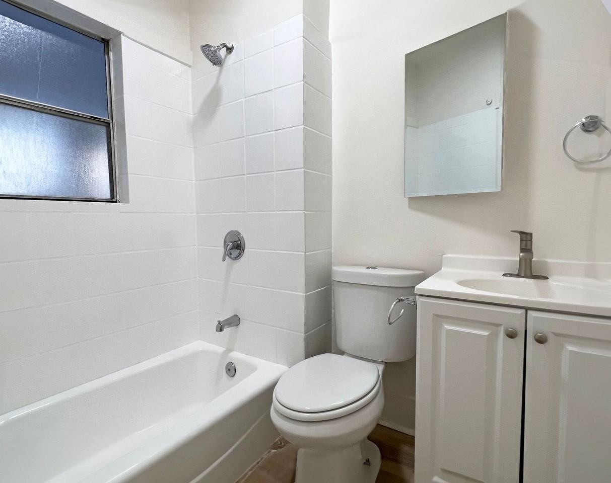 LB0227 - Photo 4 of 16