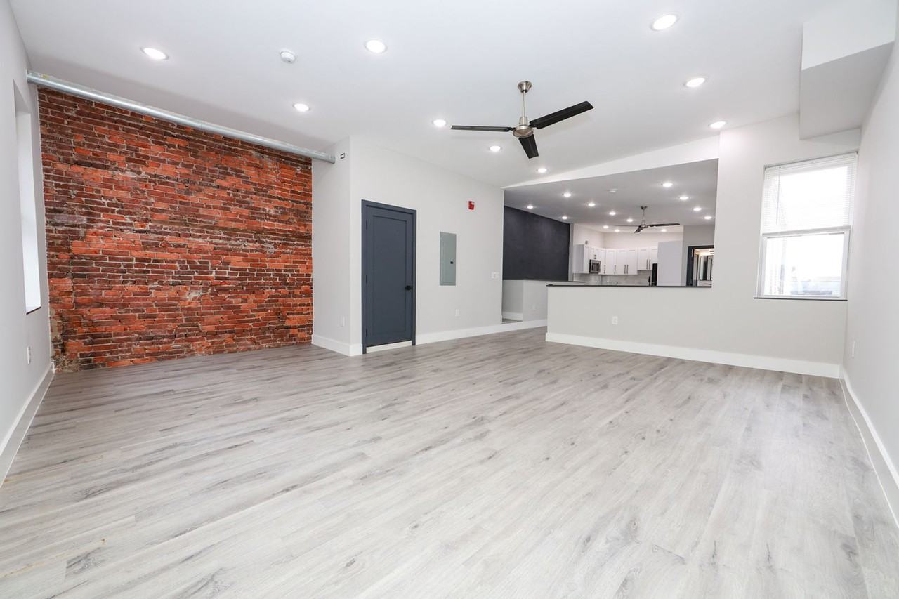 3565 Kensington Avenue - Photo 7 of 15