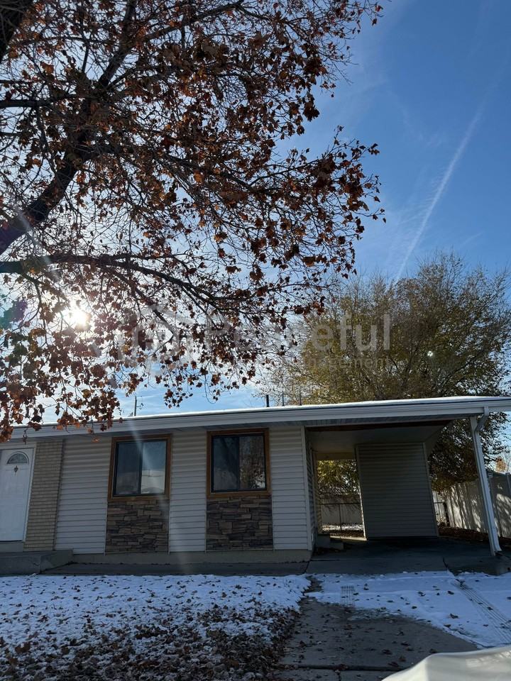 2009 W Celia Way - Photo 4 of 26