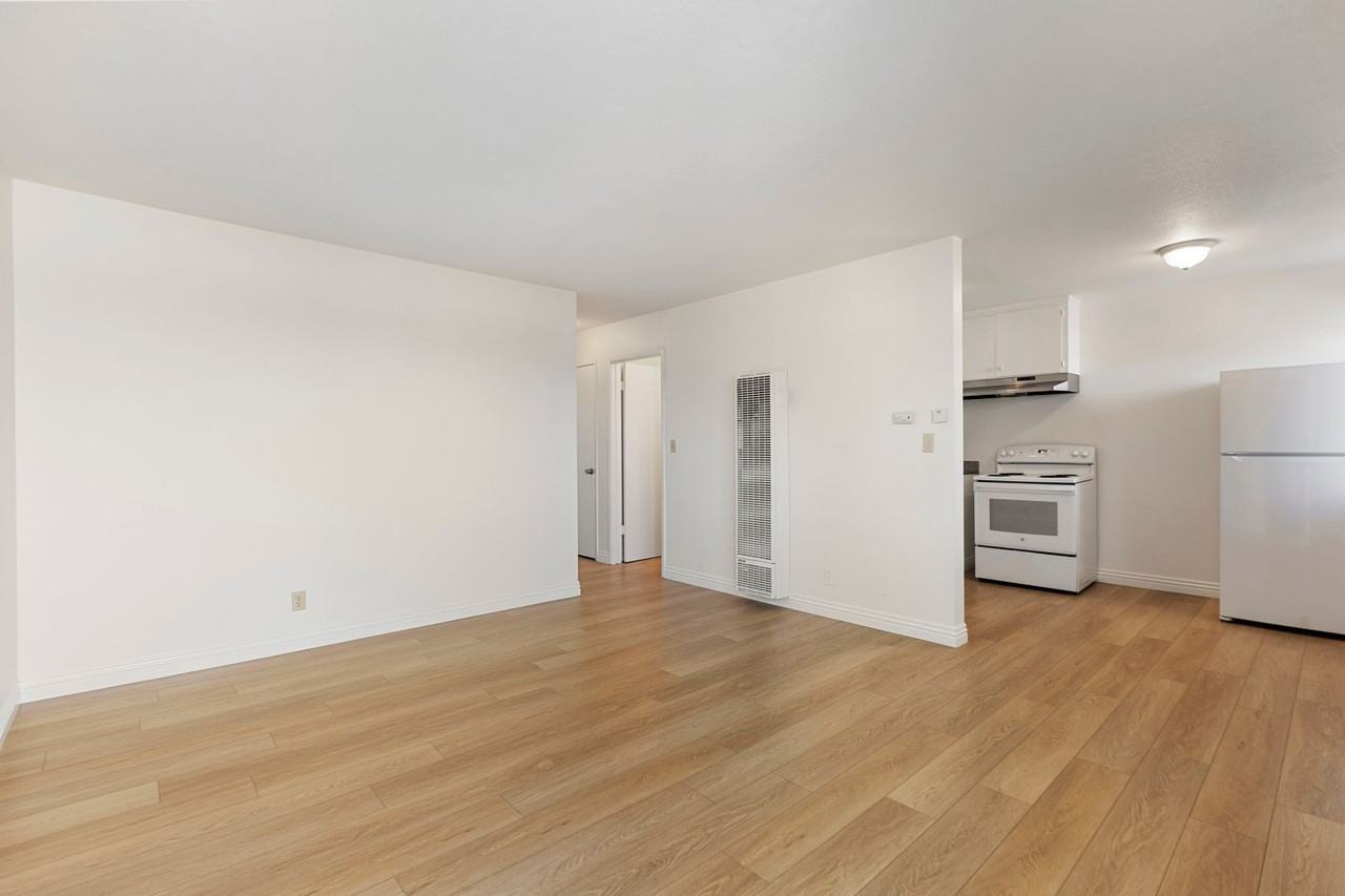 1929 California Street #6 - Photo 4 of 20