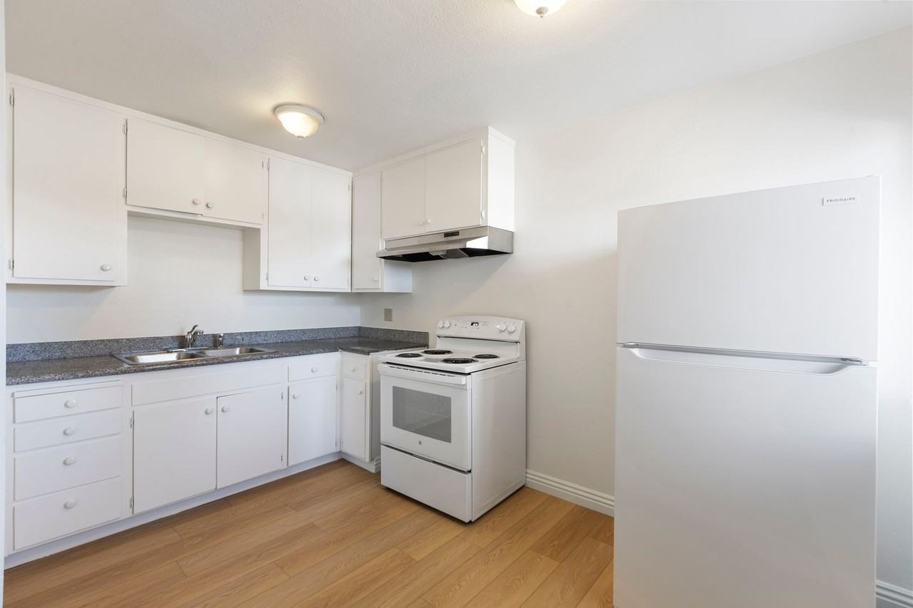 1929 California Street #6 - Photo 6 of 20