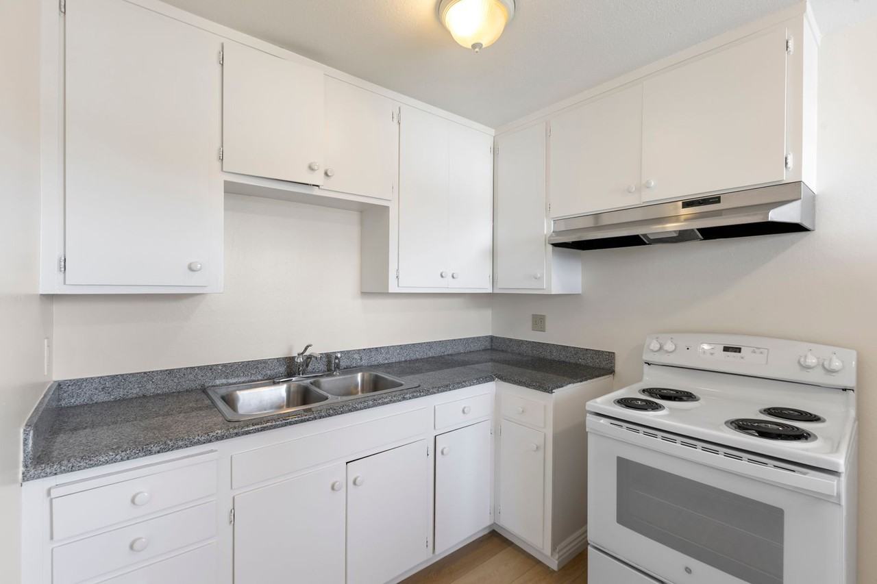 1929 California Street #6 - Photo 7 of 20