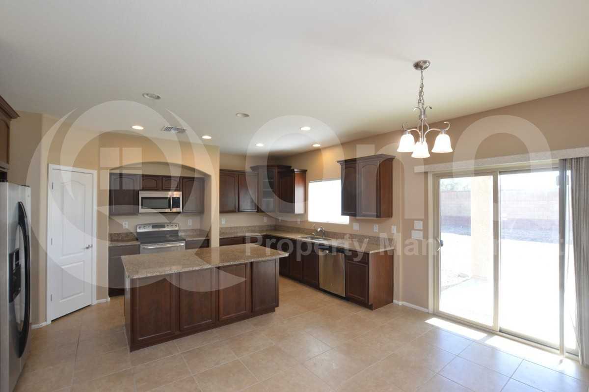 9551 W Harmony Ln - Photo 3 of 28