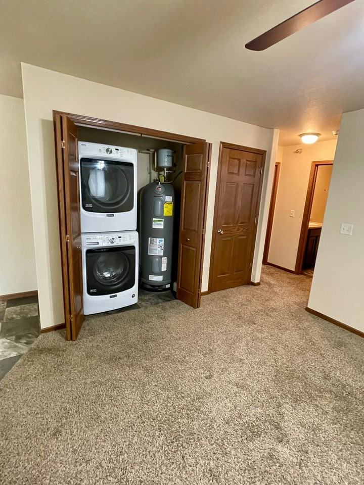 4210 Kateland St - Photo 5 of 37