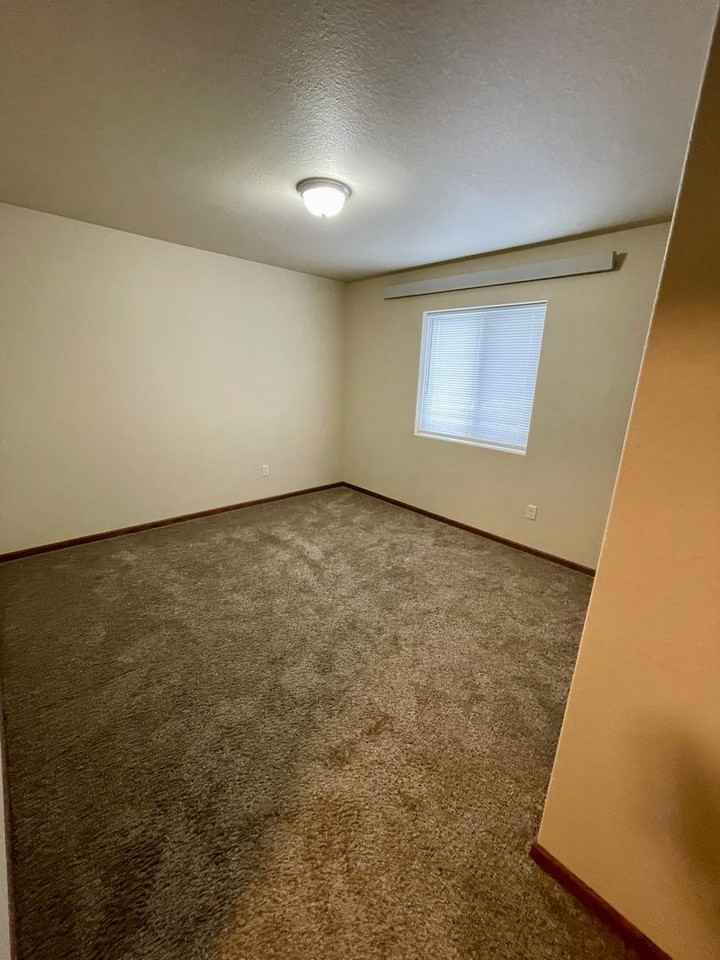 4210 Kateland St - Photo 6 of 37