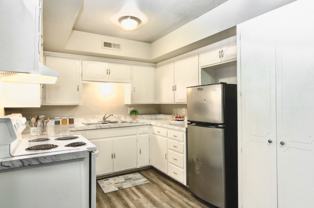 2010 Avenue S #10 - Photo 1 of 1