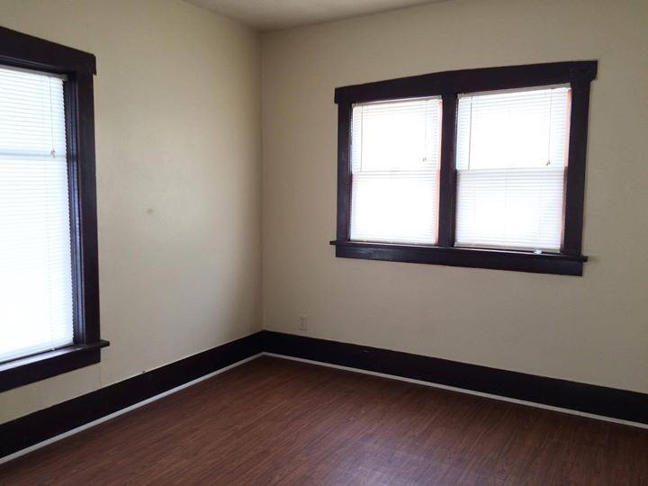 1134 Williston Ave - Photo 4 of 14