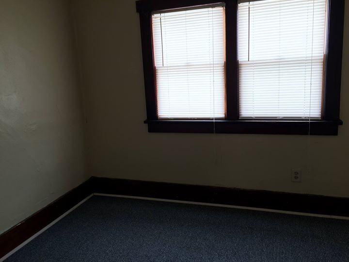 1134 Williston Ave - Photo 3 of 14