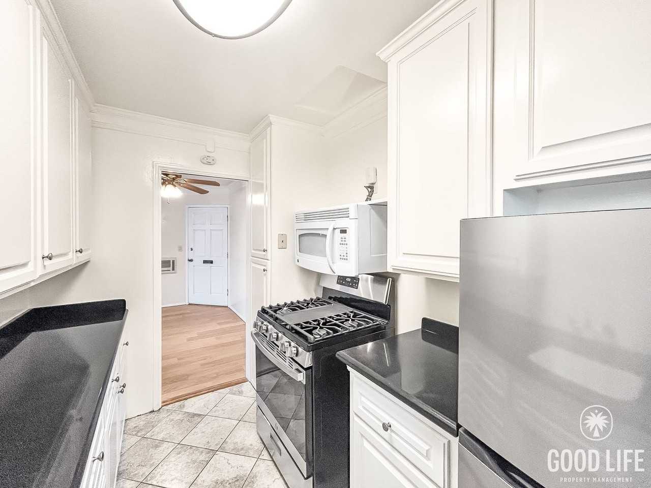 3030 6th Avenue #3030 - Photo 5 of 14