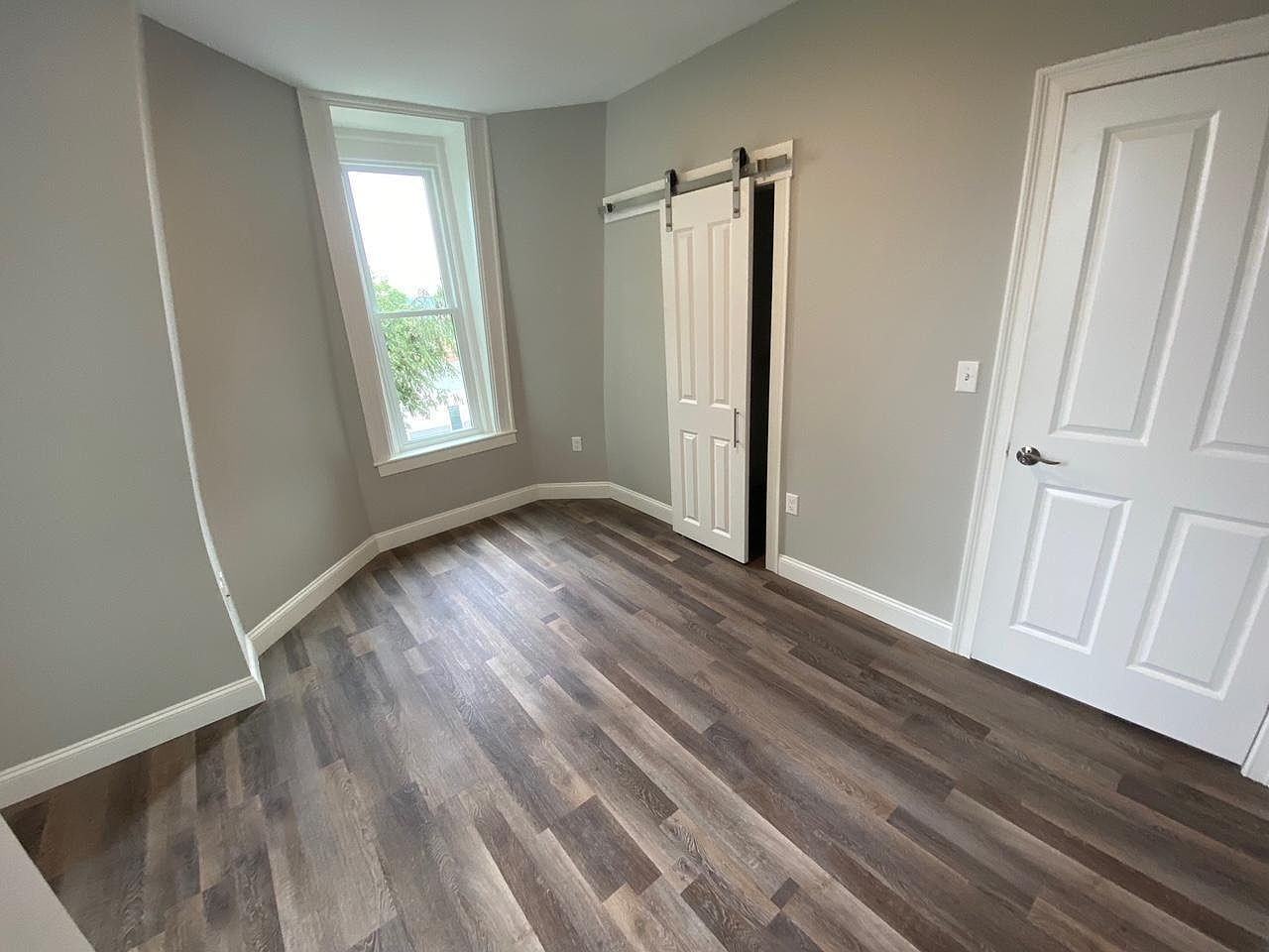 189 N Main St #301 - Photo 4 of 9