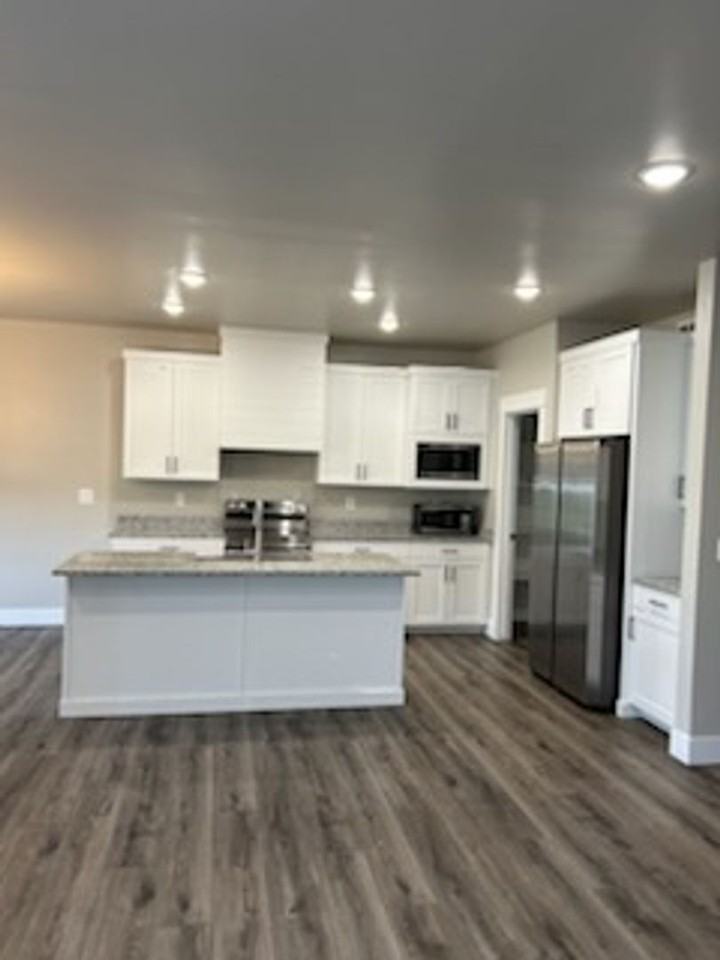 278 Hummingbird Way - Photo 3 of 12