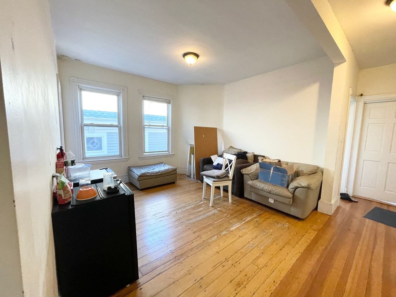 17 Sachem St - Photo 2 of 7