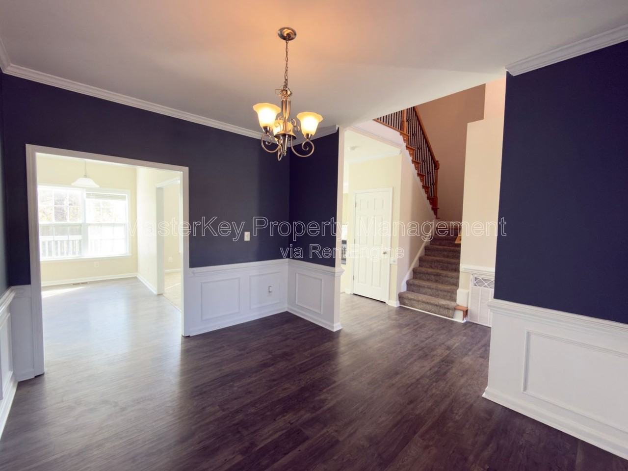 2916 Hayward Ct - Photo 5 of 24