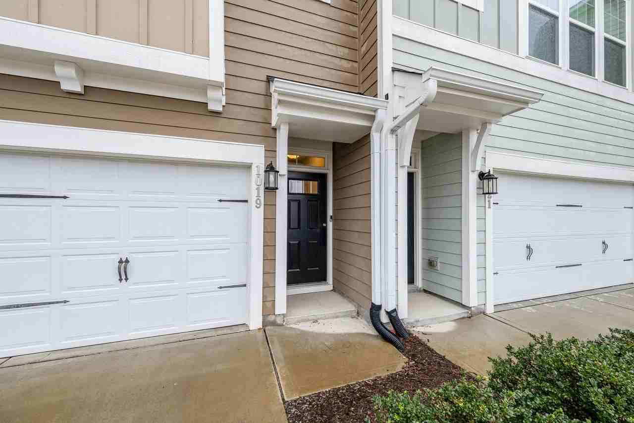 1019 Islip Pl - Photo 2 of 21