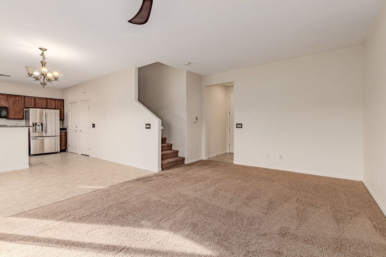 10537 Bandera Mountain Ln - Photo 2 of 28