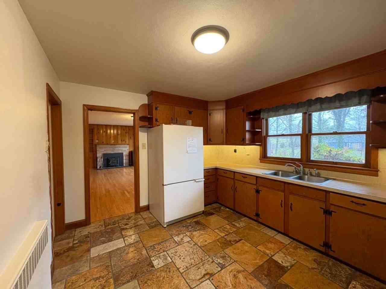 4214 Coseytown Rd - Photo 2 of 36