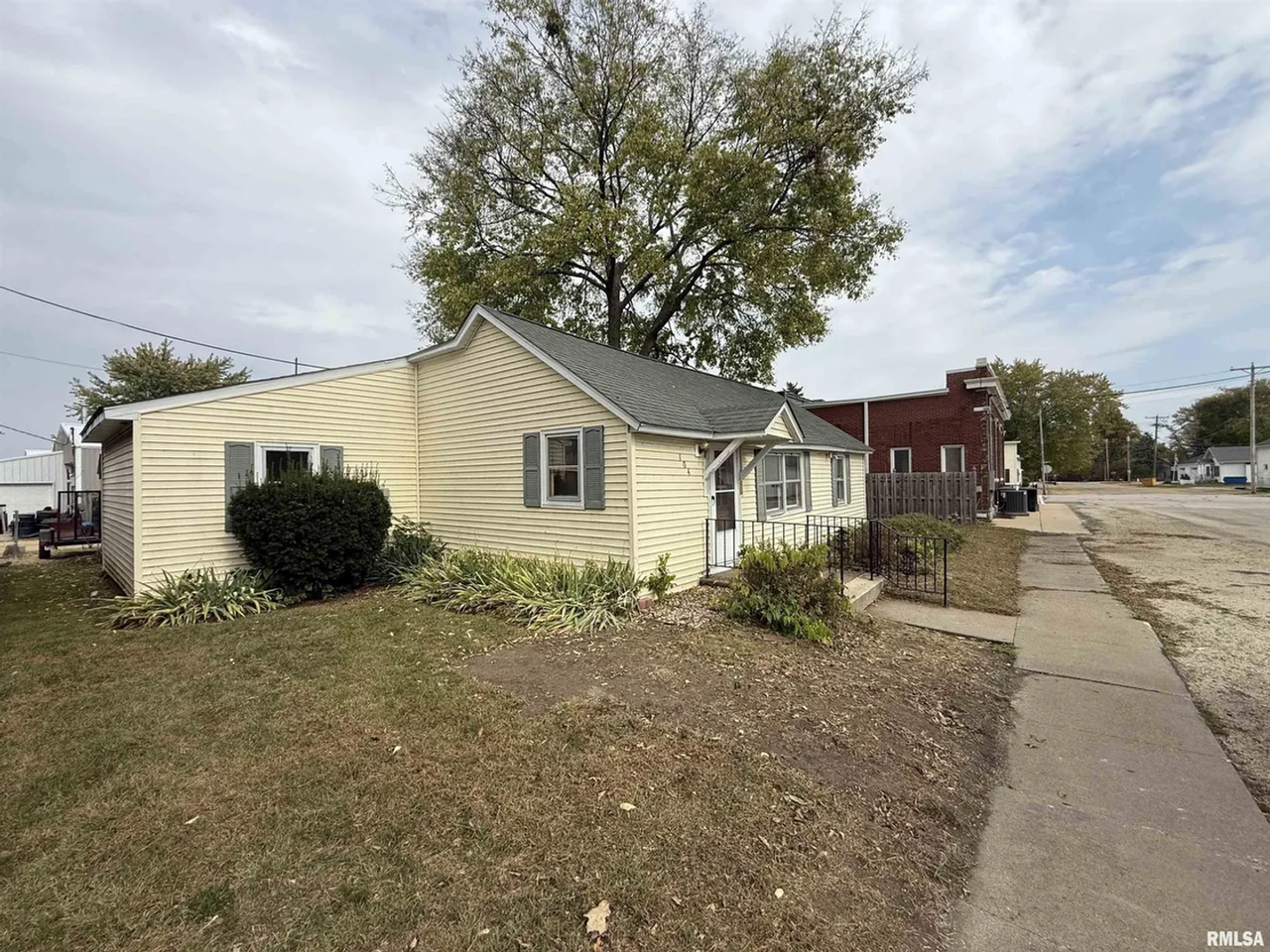 104 W Bennett St - Photo 2 of 2