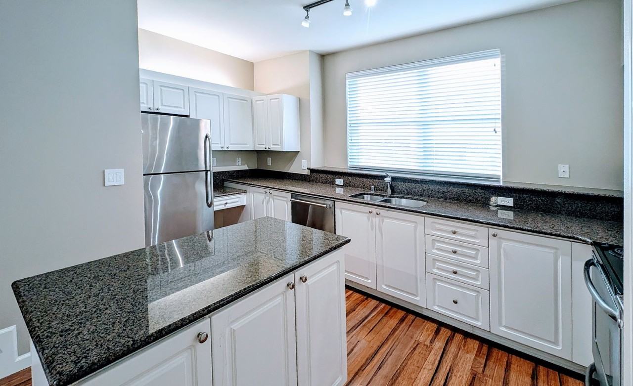 3116 164th St Sw #607 - Photo 6 of 18