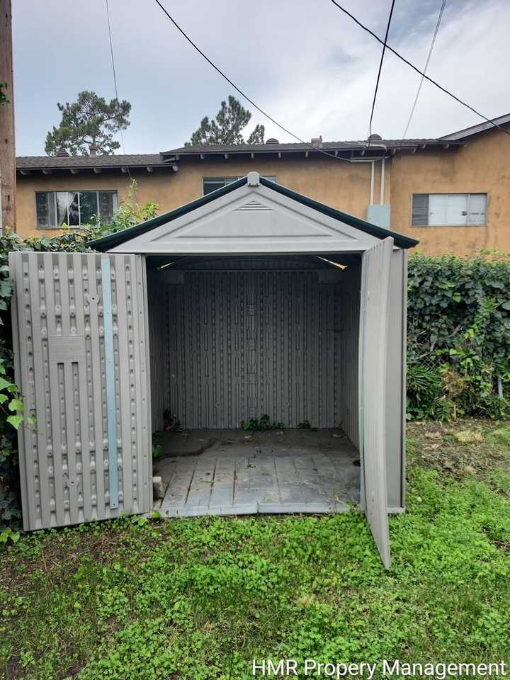 7211 Donnelly Avenue - Photo 7 of 48