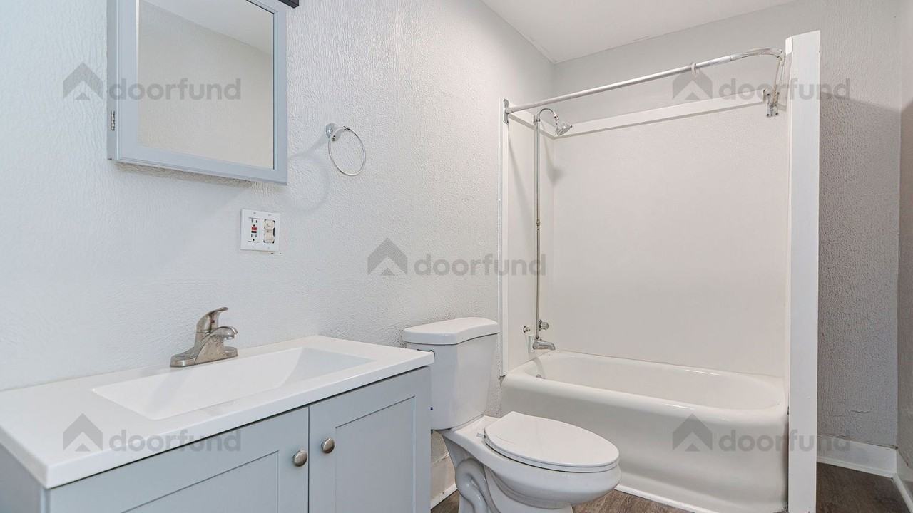 11 Pleasant St #7 - Photo 4 of 29