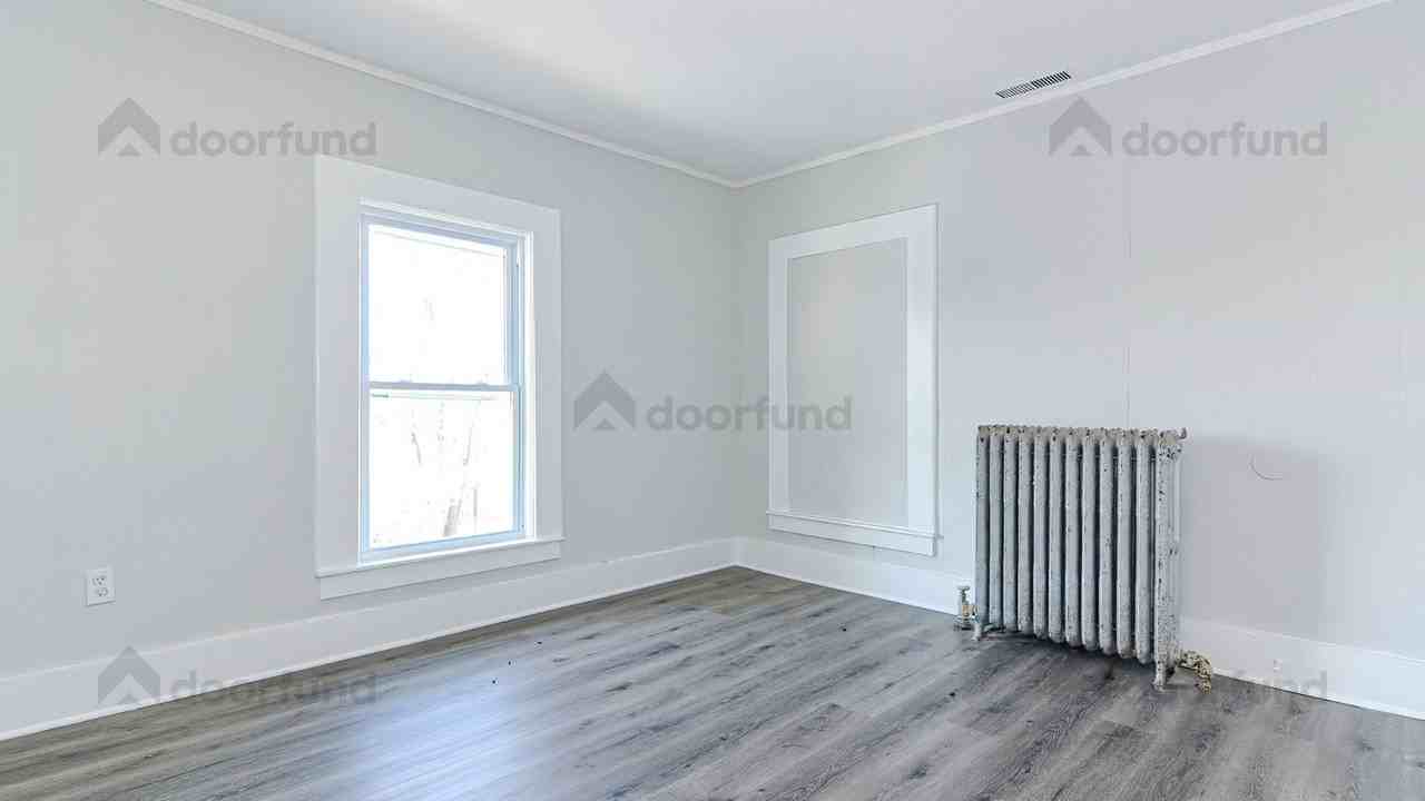 11 Pleasant St #7 - Photo 5 of 29